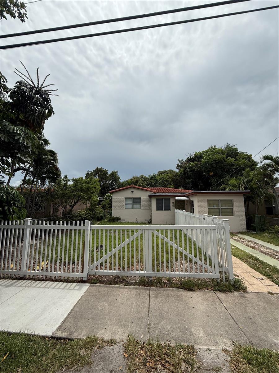 110 SW 64th Ct, Miami FL 33144