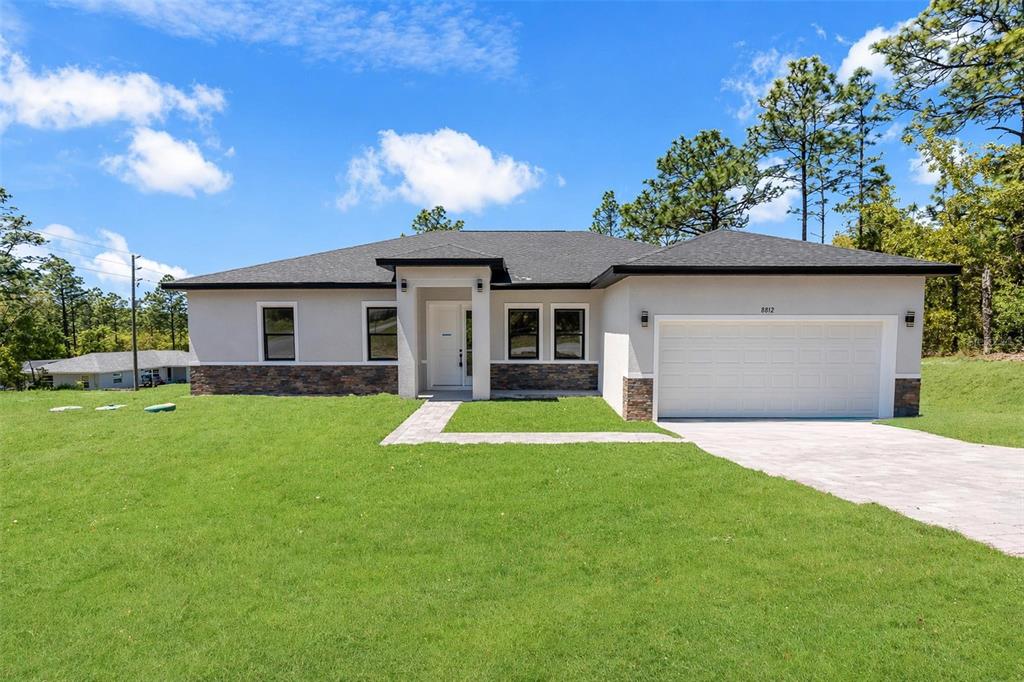 8812 N LANSEN WAY