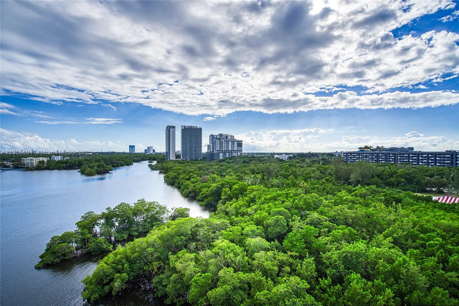 17111 Biscayne Blvd # 902, North Miami Beach FL 33160