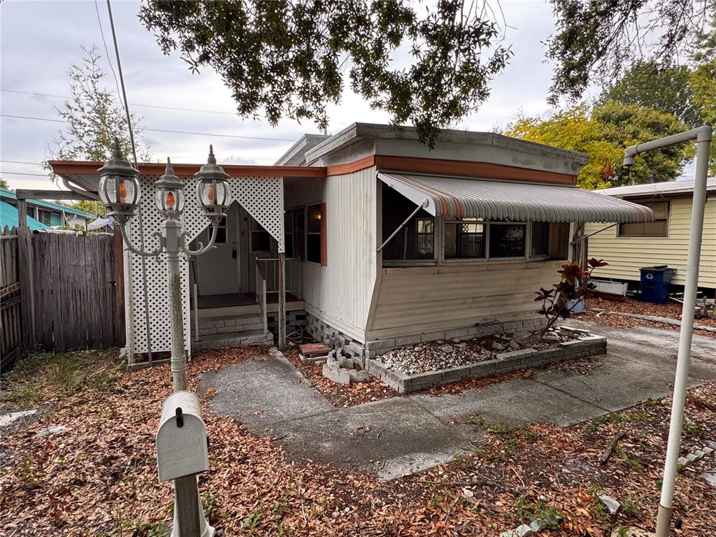 5042 76TH STREET N