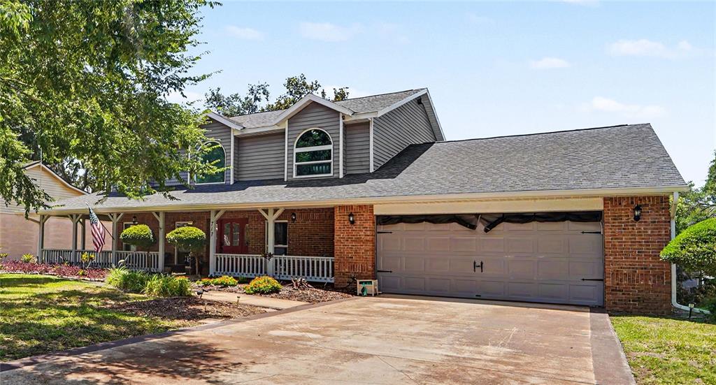 717 CAMROSE DRIVE
