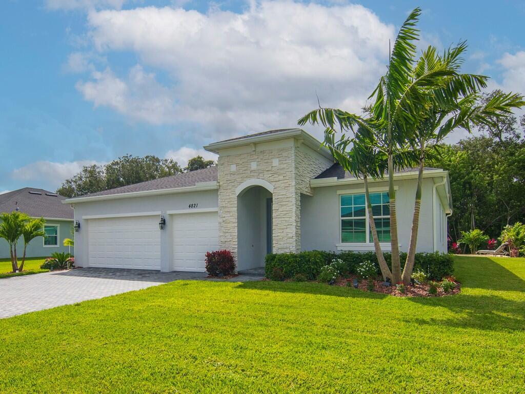 VERO BEACH, FL — photo 4 of 30