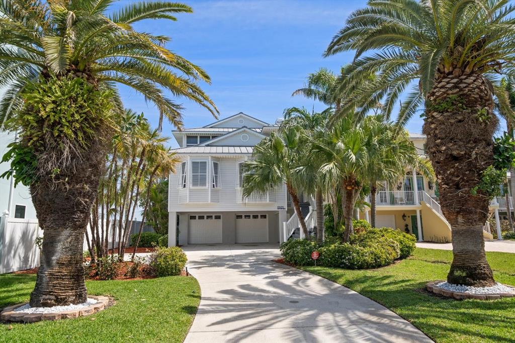 8685 E BAY DRIVE, TREASURE ISLAND, FL — photo 2 of 30