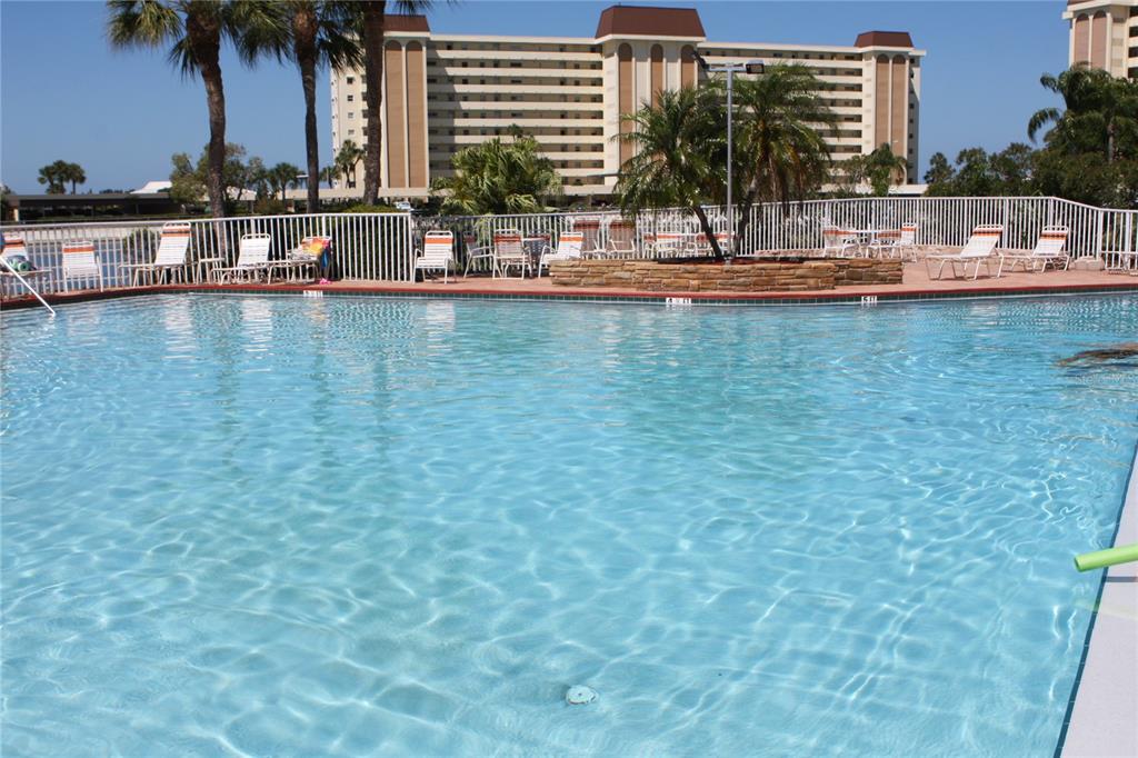 4725 COVE CIRCLE UNIT 906