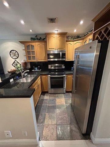 9141 Sunrise Lakes Boulevard # 208, Sunrise FL 33322