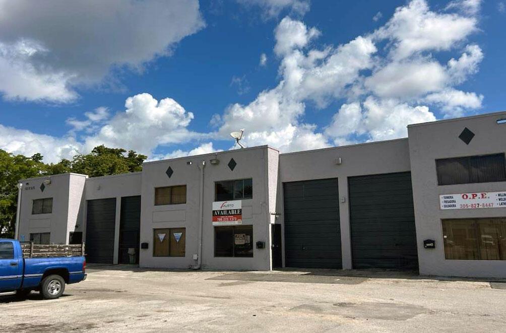 1750 W 39th Place # 1005, Hialeah FL 33012