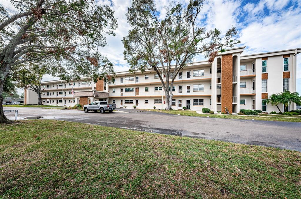 5880 38TH AVENUE N UNIT 204