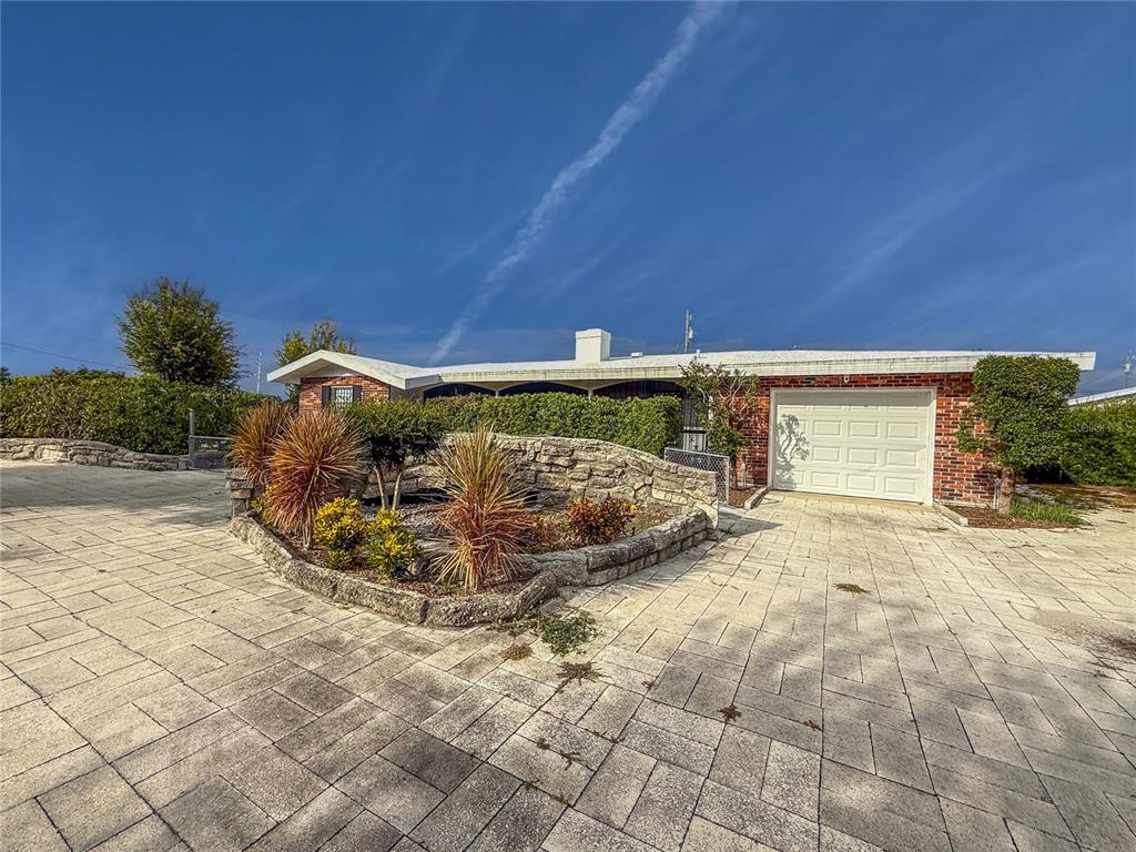 3205 BOUGAINVILLEA STREET