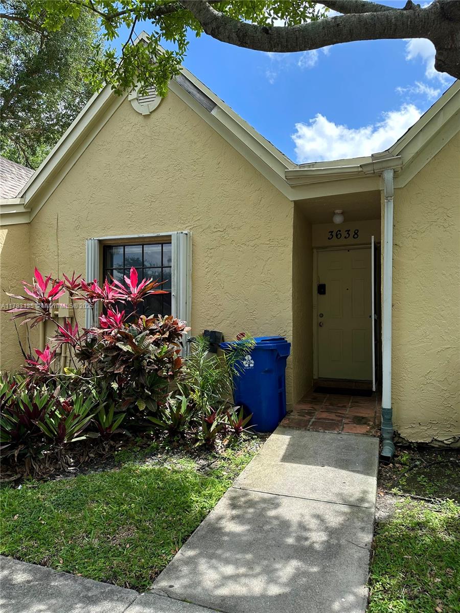 3638 NW 83rd Ln, Sunrise FL 33351