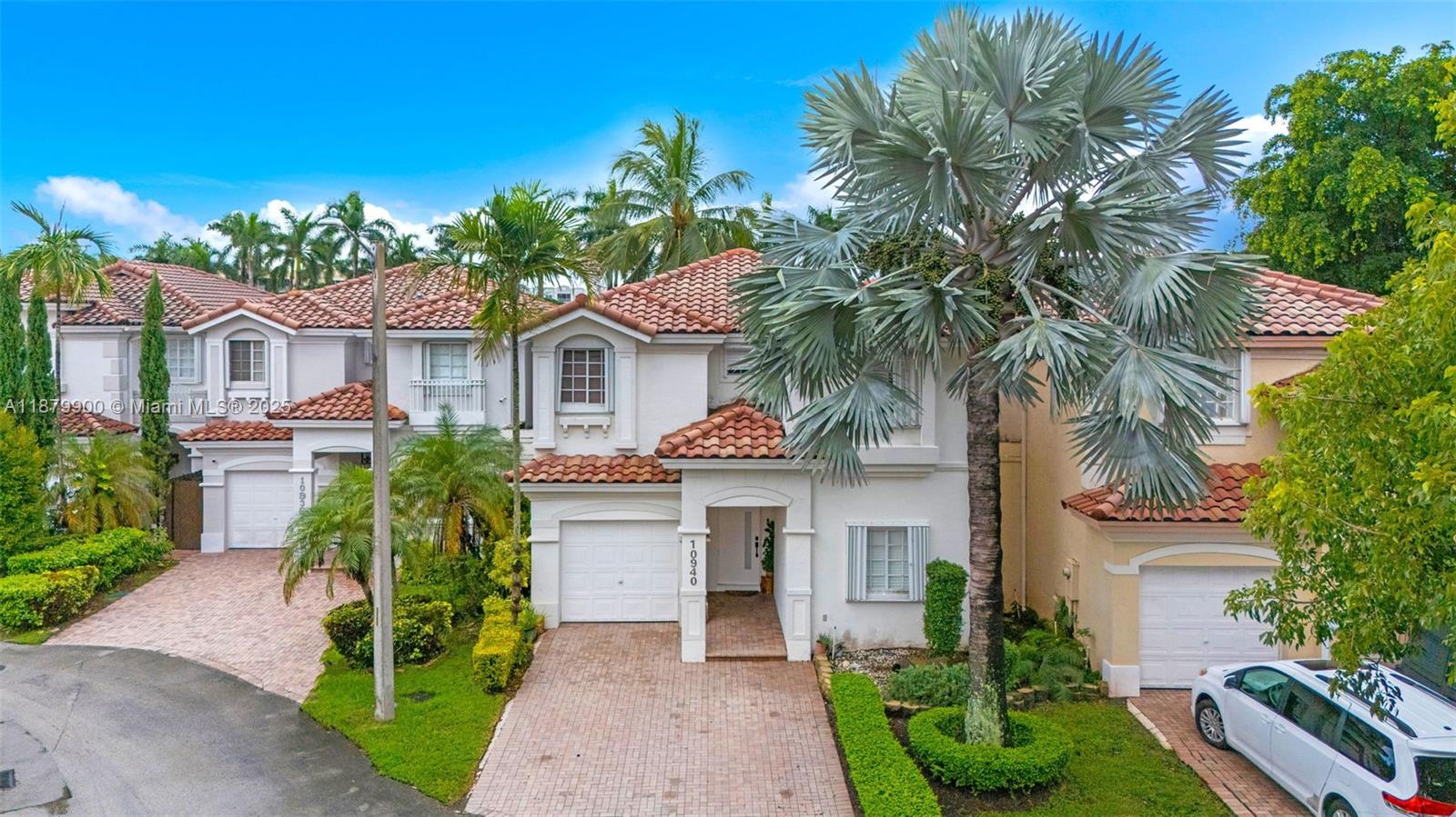 10940 NW 67th St, Doral FL 33178