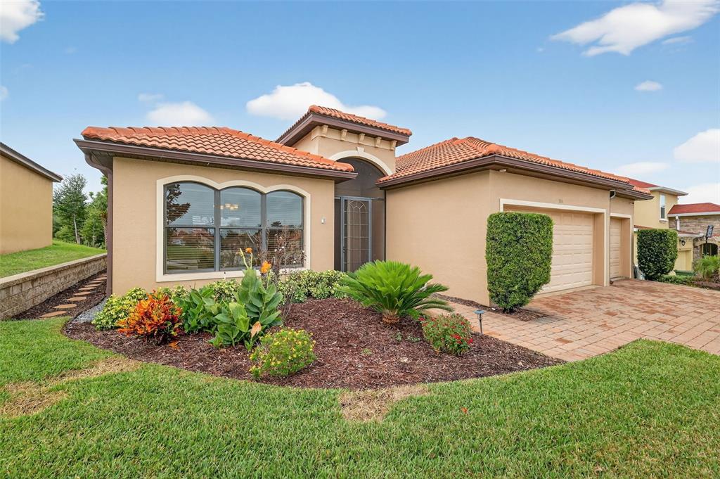 301 CRESTRUN LOOP