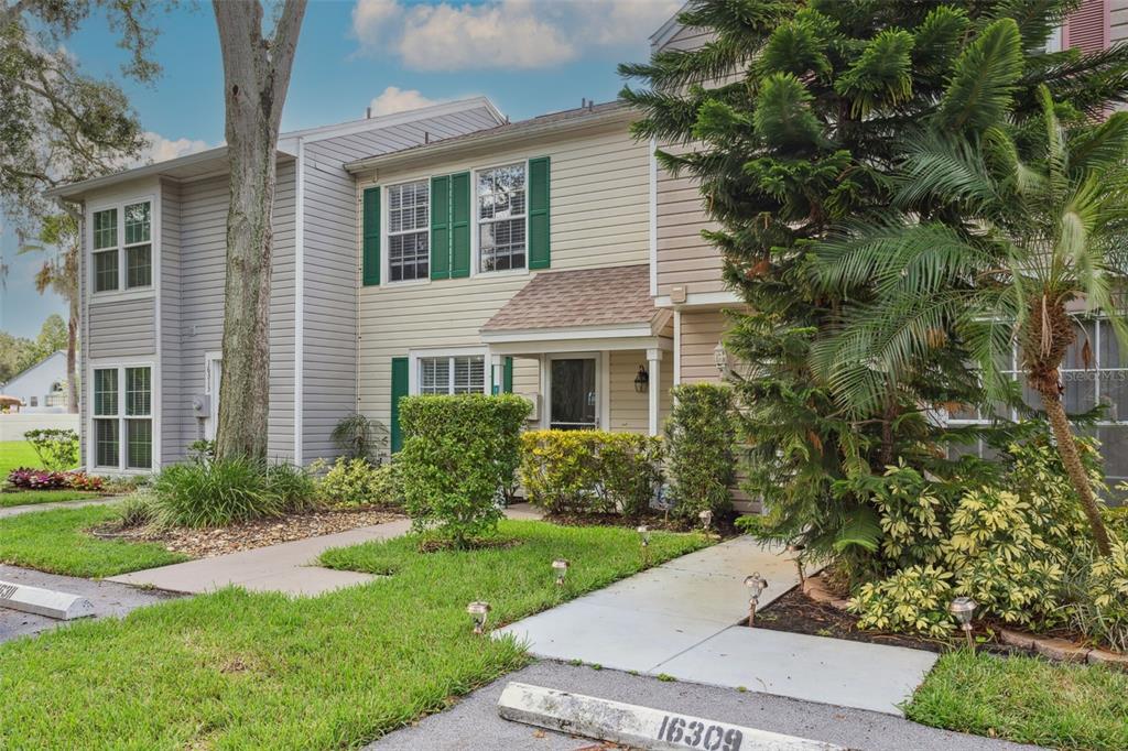 16311 RAMBLING VINE DRIVE W