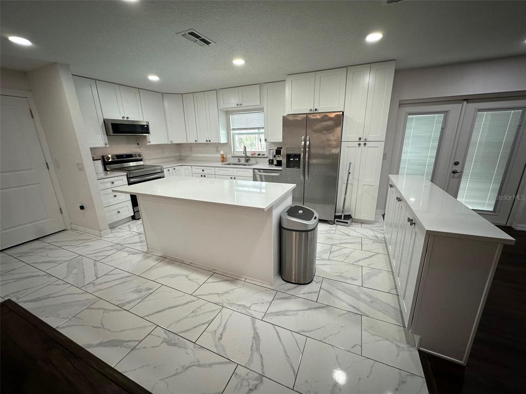 20403 GAMBLE DRIVE, BROOKSVILLE, FL — photo 4 of 30