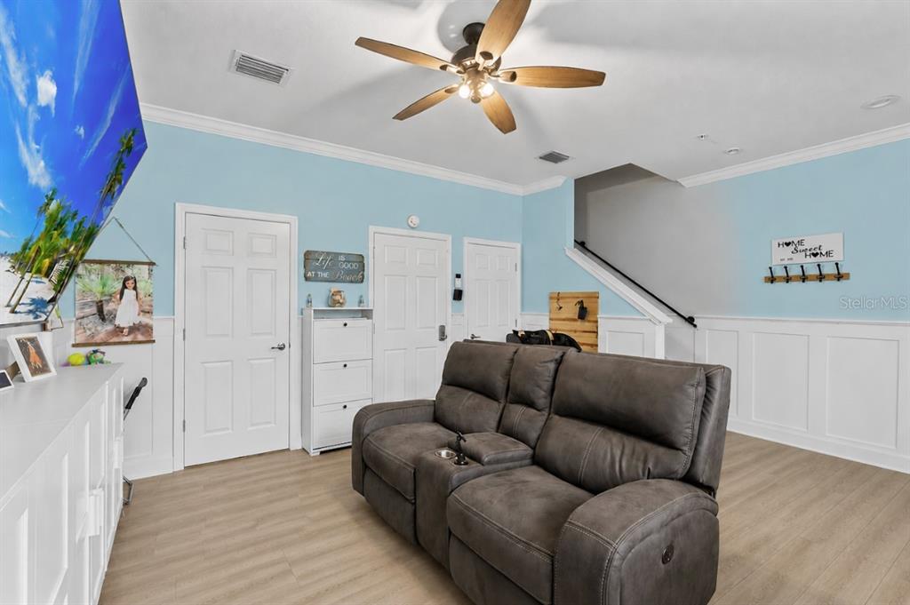 7240 102ND LANE, SEMINOLE, FL — photo 2 of 23