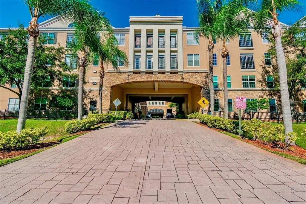 4221 W SPRUCE STREET UNIT 2323