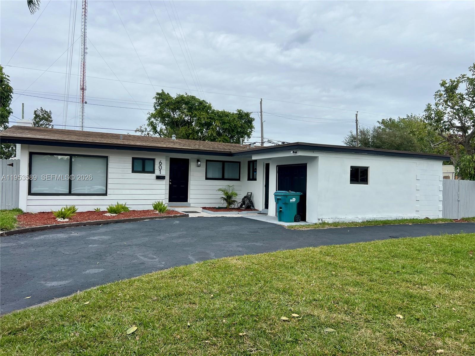 601 NW 198th St, Miami Gardens FL 33169