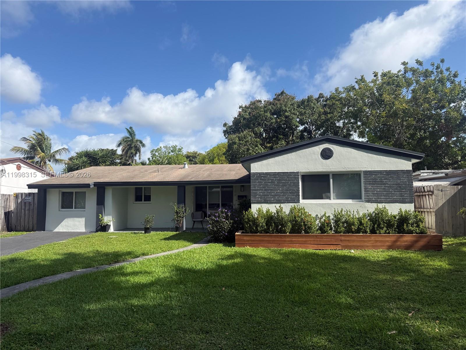 3043 Hayes Street, Hollywood FL 33021