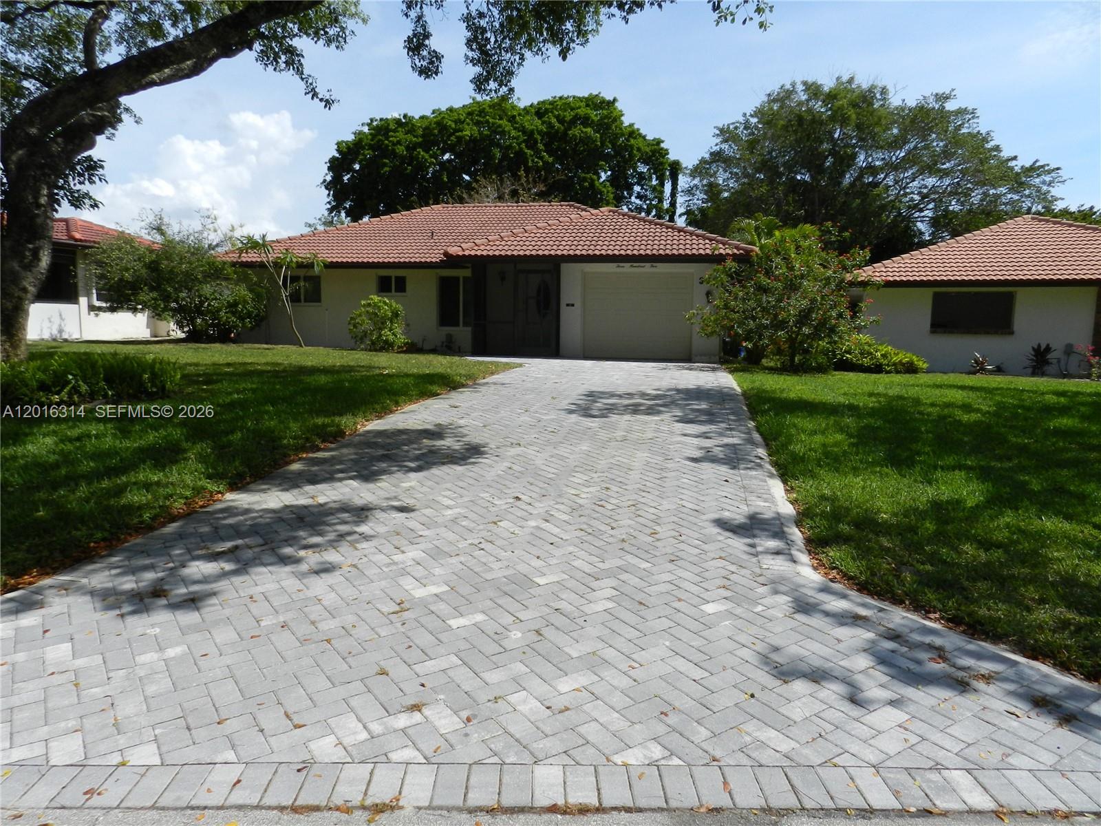305 NW 42nd St, Boca Raton FL 33431