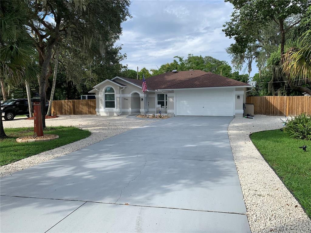5561 W MAGNOLIA AVENUE