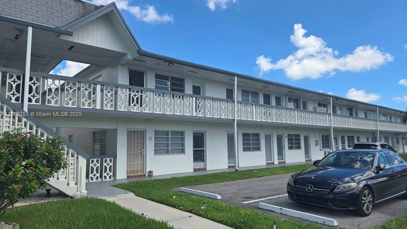 11 NE 204th St # 25, Miami Gardens FL 33179