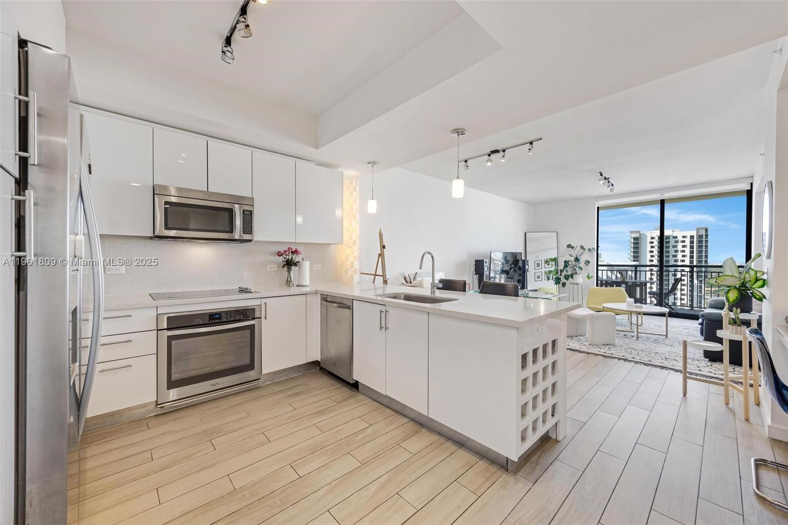999 SW 1st Avenue # 2509, Miami FL 33130