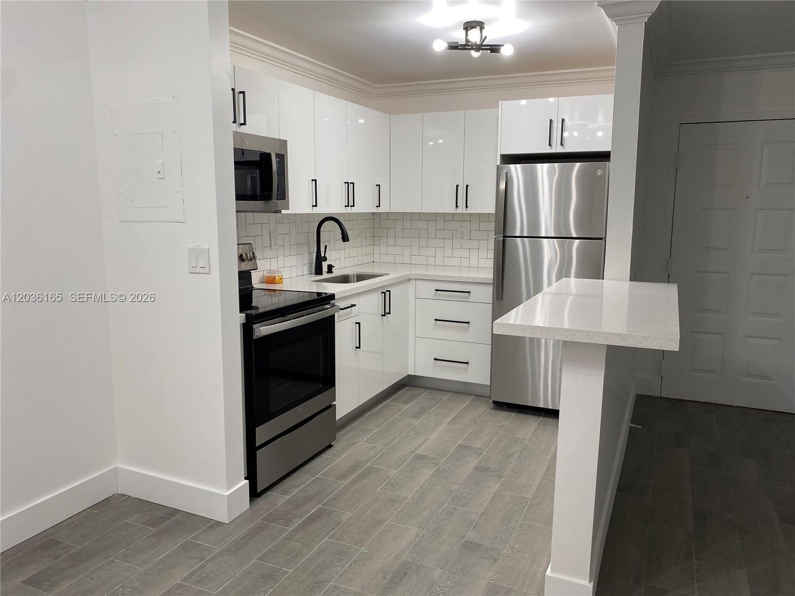 15550 SW 80th St # 207, Miami FL 33193