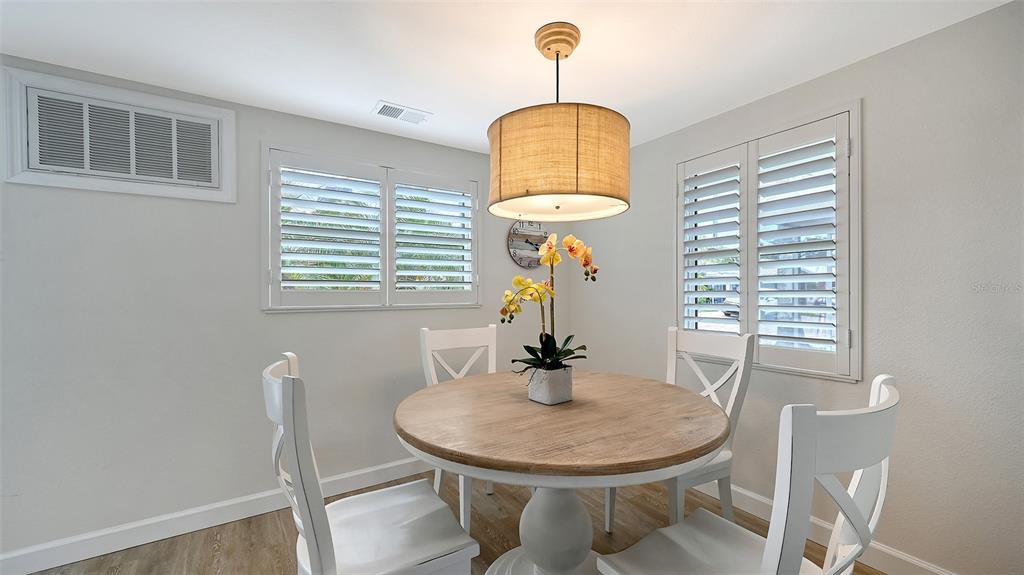 6020 MIDNIGHT PASS ROAD UNIT 63, SIESTA KEY, FL — photo 4 of 30