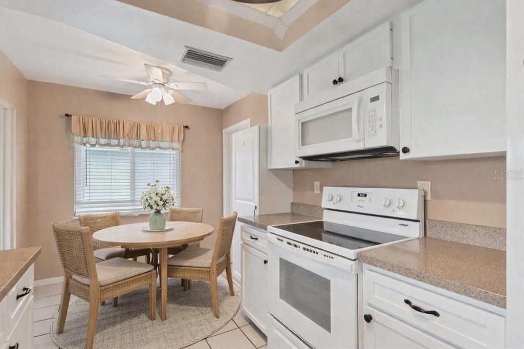 3608 JOYCE DRIVE, BRADENTON, FL — photo 4 of 30