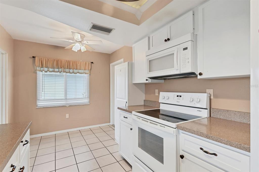 3608 JOYCE DRIVE, BRADENTON, FL — photo 5 of 30