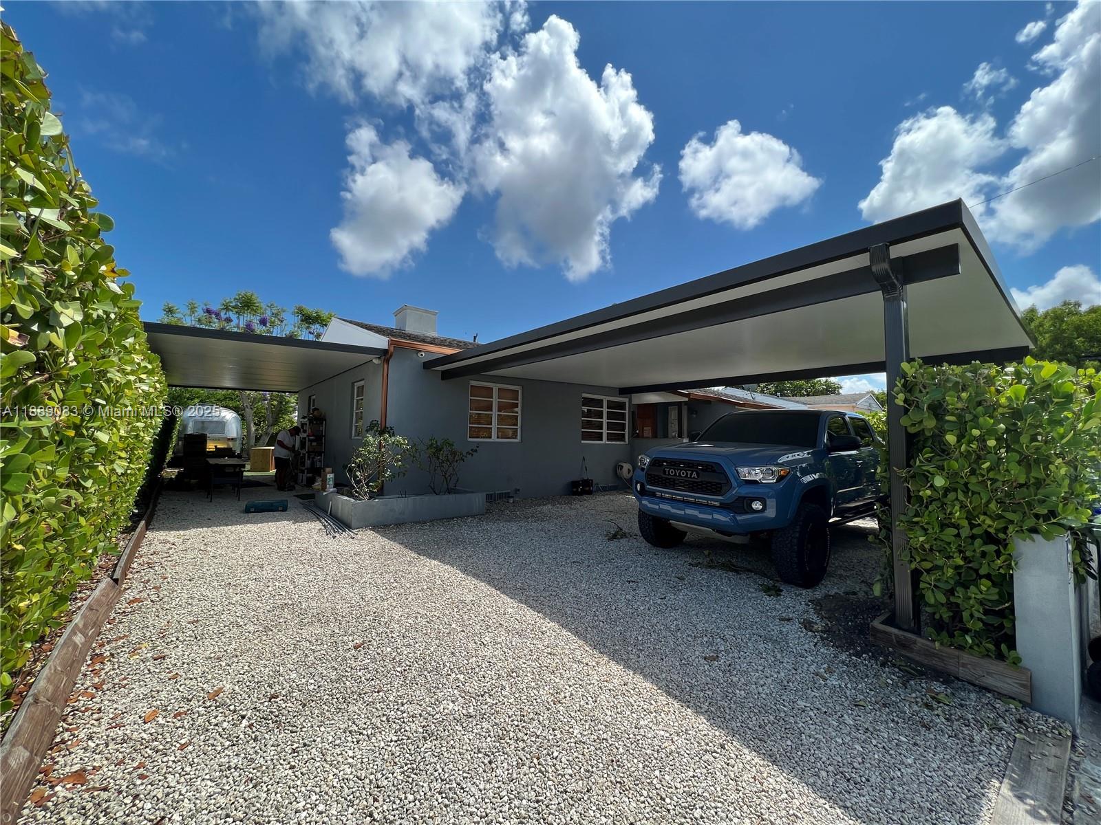 3160 SW 19th Ter, Miami FL 33145