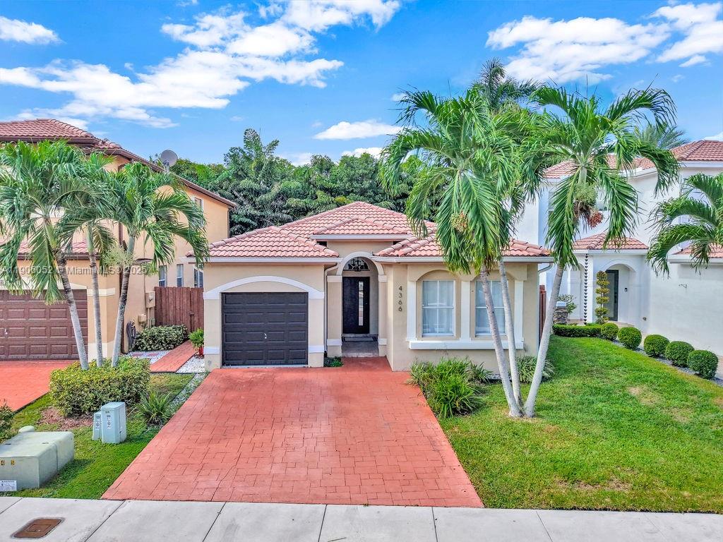 4366 NW 113th Pl, Doral FL 33178
