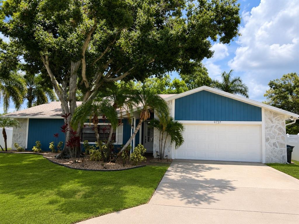 9737 135TH STREET, SEMINOLE, FL — photo 2 of 30
