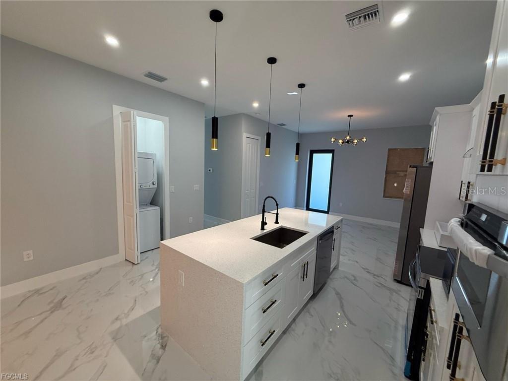 707 LEDGE STREET, LEHIGH ACRES, FL — photo 5 of 16