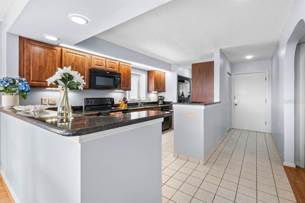 819 BAHIA DEL SOL DRIVE UNIT A, RUSKIN, FL — photo 5 of 30