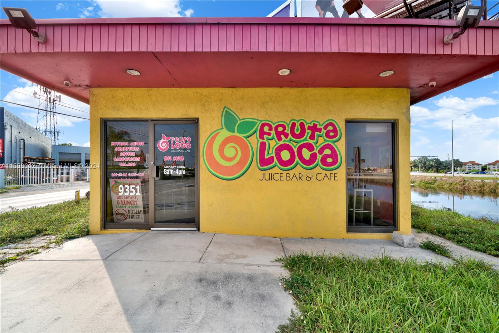 9351 NW South River Dr, Medley FL 33166