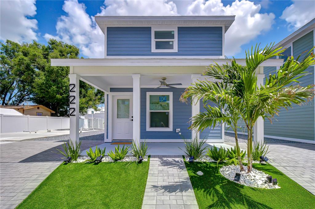 222 8TH AVENUE DRIVE W