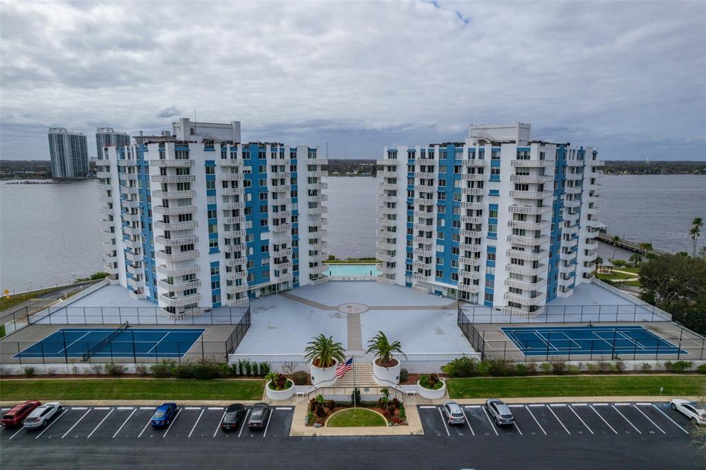 935 N HALIFAX AVENUE UNIT 904