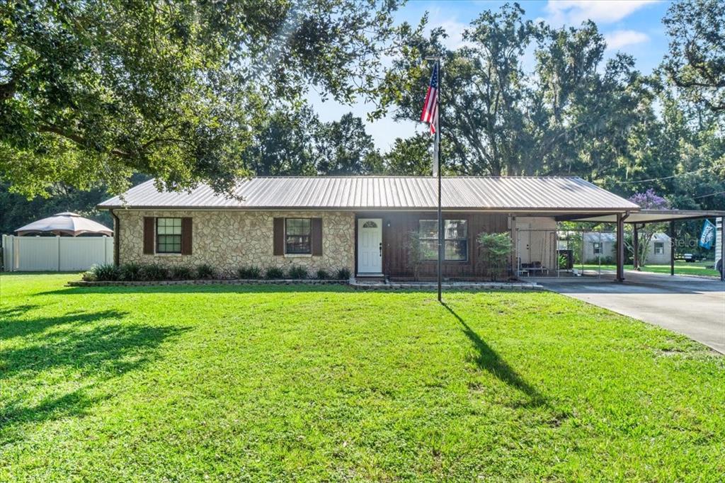 1402 CLARKWOOD DRIVE