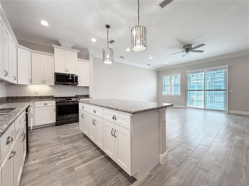 510 DOUGLAS PLACE, DUNEDIN, FL — photo 3 of 30