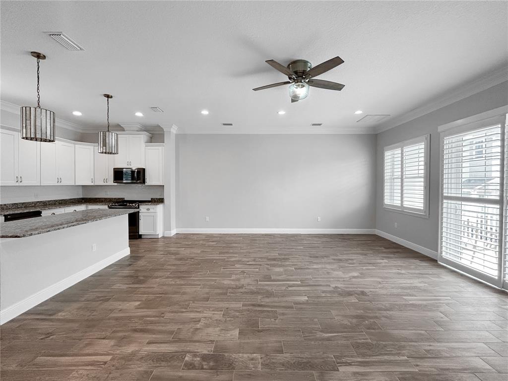 510 DOUGLAS PLACE, DUNEDIN, FL — photo 5 of 30