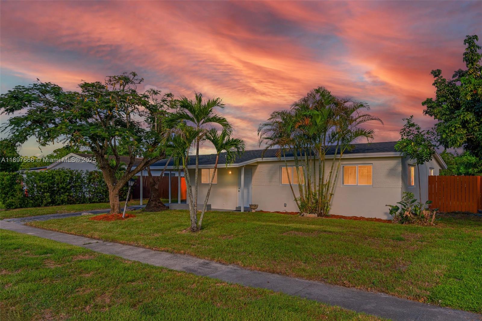 432 SW 64th Ter, Margate FL 33068