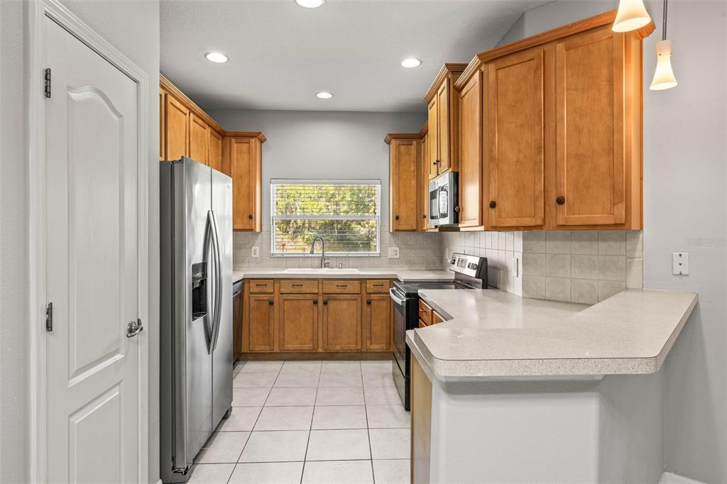 10418 TULIP FIELD WAY, RIVERVIEW, FL — photo 4 of 30