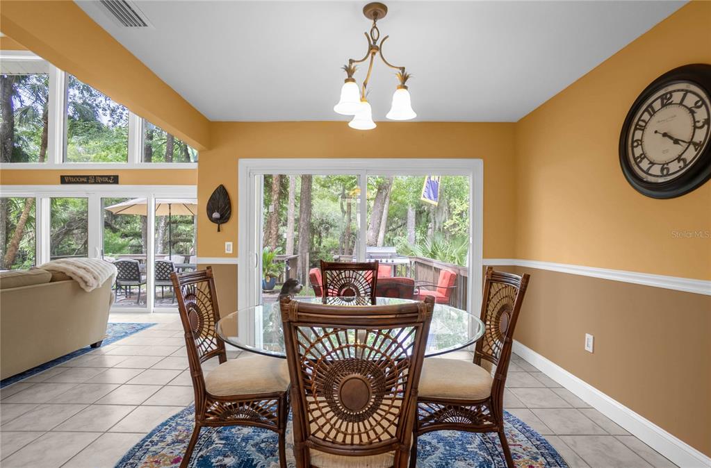 28 RIVERTRAIL DRIVE, INGLIS, FL — photo 5 of 30