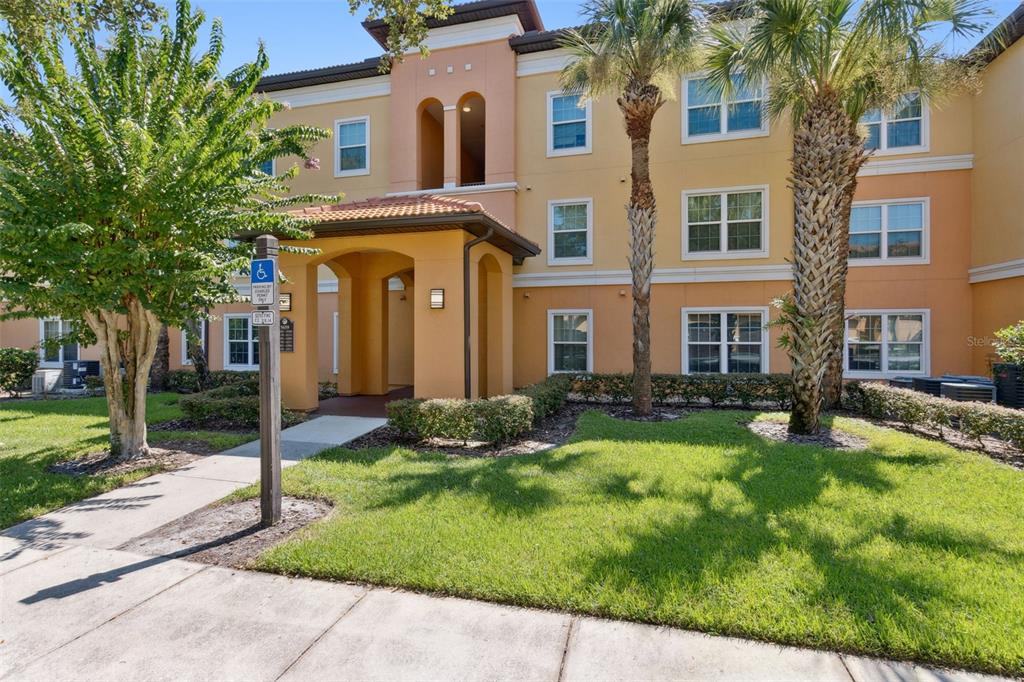 5459 VINELAND ROAD UNIT 4111