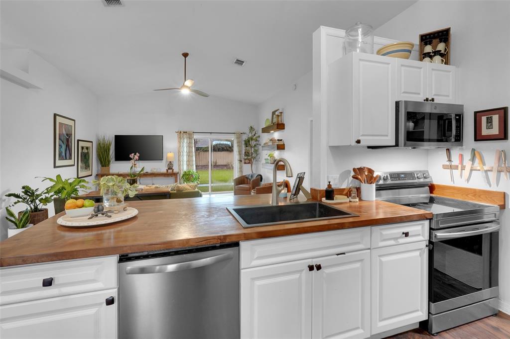 130 W 8TH ST, CHULUOTA, FL — photo 5 of 24