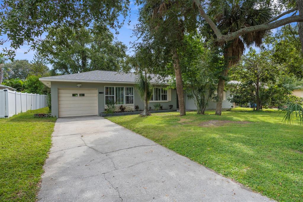 15 N COMET AVENUE