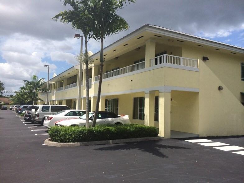 9560 SW 107th Ave # 108A, Miami FL 33176