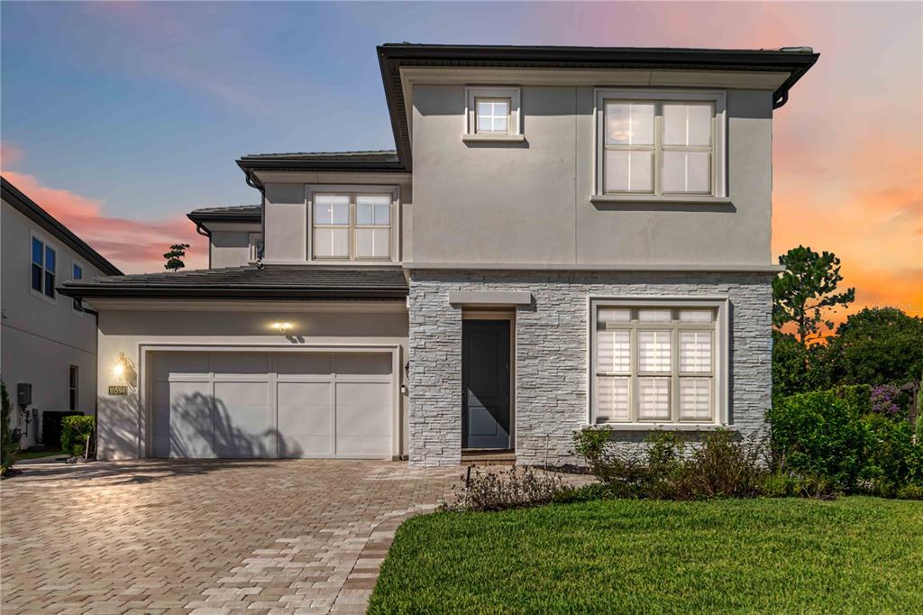 10594 ROYAL CYPRESS WAY