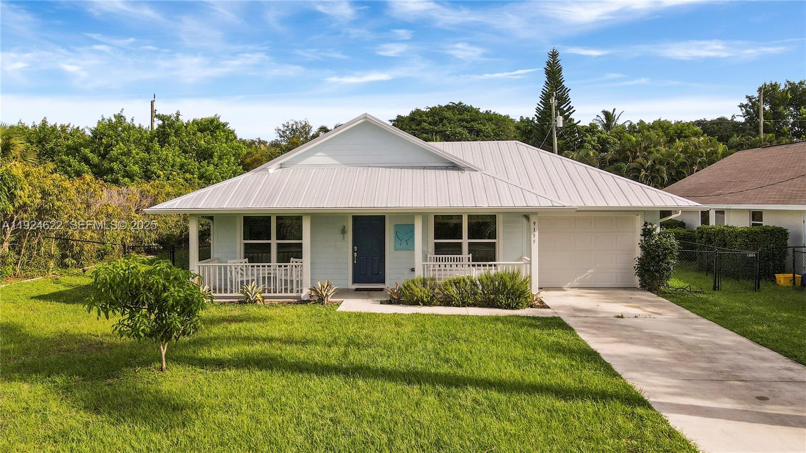 9155 SE Athena St, Hobe Sound FL 33455