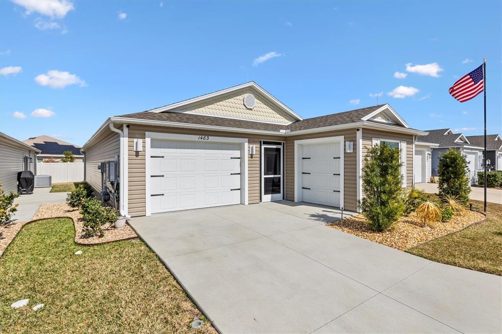 1483 EMMA PLACE